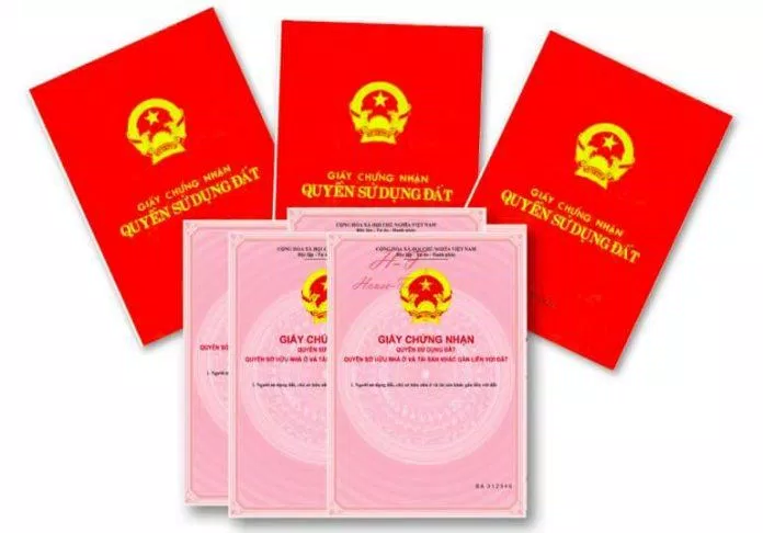 Xem có đầy đủ pháp lý hay không nhé (Ảnh: Internet)