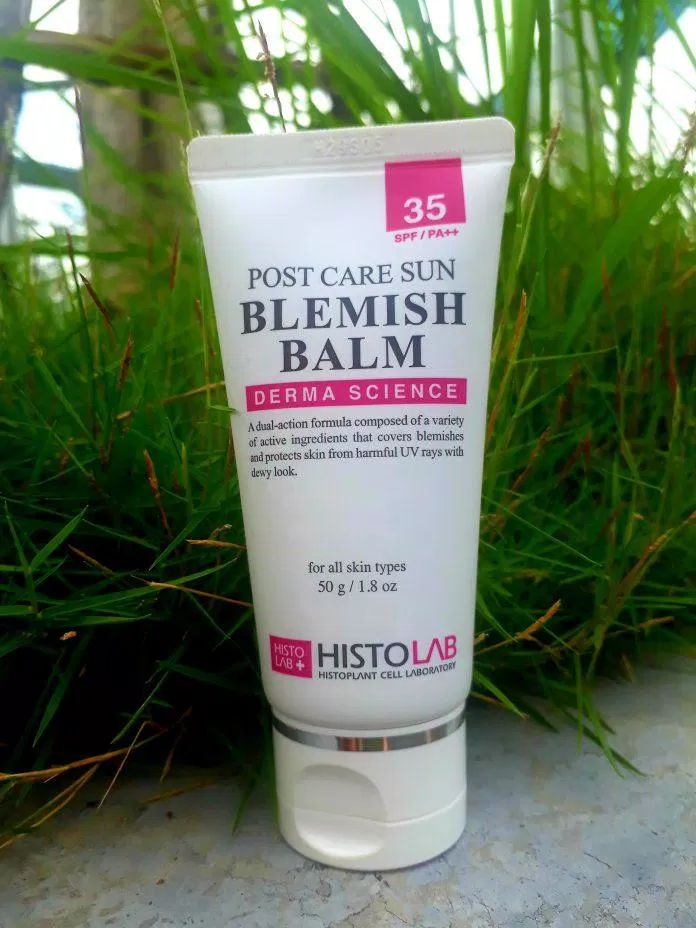 Tuýp kem chống nắng Post Care Sun Blemish Balm mang tone trắng thanh lịch (ảnh: BlogAnChoi).