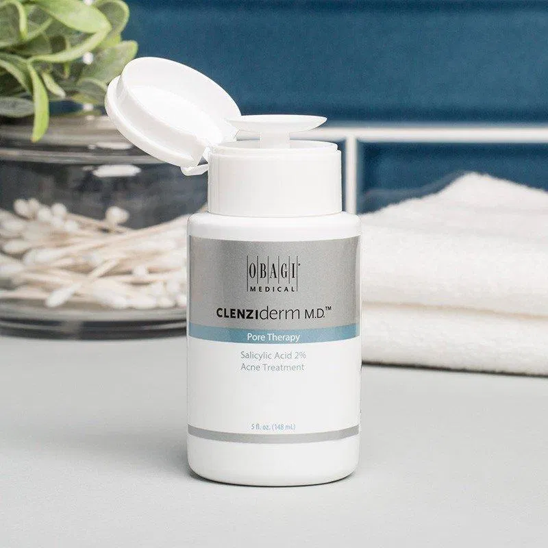 Obagi Clenziderm MD Pore Therapy có thiết kế đặc biệt giúp quá trình sử dụng vệ sinh hơn. (nguồn: Internet)