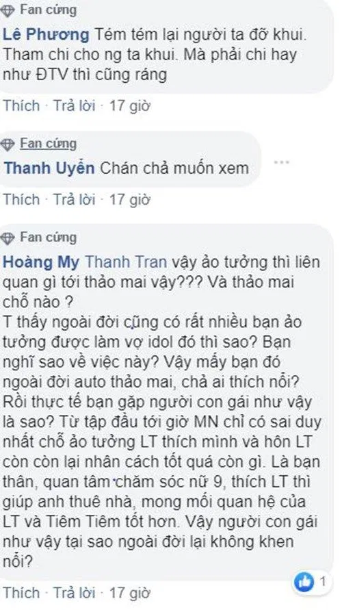 Một bình luận bênh vực nhân vật này giữa những bình luận chỉ trích.