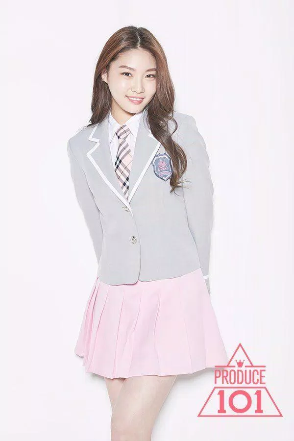 Chungha được biết đến thông qua chương trình "Produce 101 (Mùa 1)" (Nguồn: Internet)