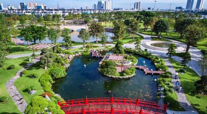 Công viên thoáng mát và trong lành của Vinhomes Central Park (Ảnh: Internet)