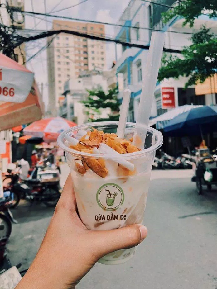 Dừa dầm ở đây vị vừa phải, giữ nguyên dược vị dừa nguyên bản (Nguồn: Facebook Dừa Dầm D2)