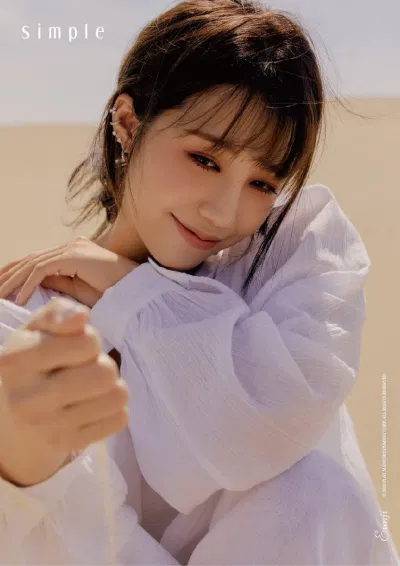 Khả năng hát nhạc Trot của Eunji đã được thể hiện hoàn hảo qua tác phẩm Trot Lovers. (Nguồn: Internet)