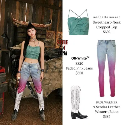 Bộ outfit thứ hai đến từ các thương hiệu Michelle Mason, Off-White và Paul Warrmer có giá hơn 31 triệu VND. (Nguồn: Instagram)