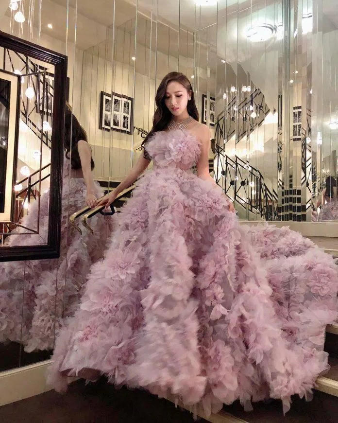 Bộ Haute Couture của Jessica tại LHP Cannes 2018 (Nguồn: Internet)