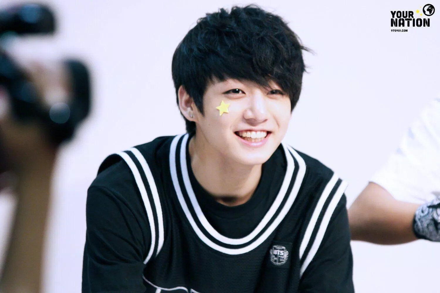 Jungkook lúc debut rất dễ thương (Ảnh: Internet)