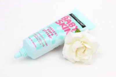 Kem lót Maybeline Skin Baby Skin Pore Eraser đem lại hiệu ứng thu nhỏ lỗ chân lông và ngăn ngừa bóng nhờn. (Nguồn: Internet).