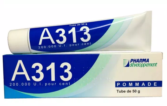 Retinol A313 Pommade có thiết kế dạng tuýp đặc trưng của các sản phẩm dược phẩm. (nguồn: Internet)