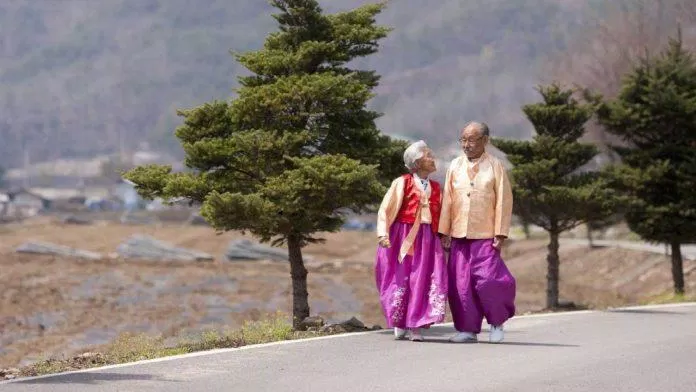 Chuyện tình 76 năm của cặp đôi ở tuổi gần đất xa trời. (Nguồn: Internet)