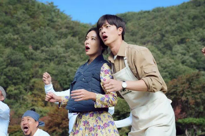 Một phân cảnh thú vị trong bộ phim của Hwang Jung Eum và Yook Sung Jae (Nguồn: Internet).