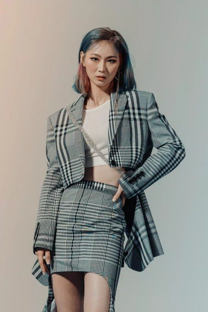 Thành viên Sieun của nhóm nhạc hỗn hợp CHECKMATE. (Nguồn: Internet) Thành viên Sieun của nhóm nhạc hỗn hợp CHECKMATE. (Nguồn: Internet)
