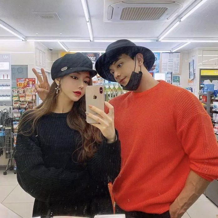 Park Seoah (Brave Girls) và Park Young Ho. (Nguồn: Internet)