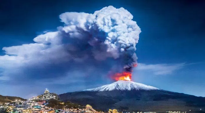 Núi lửa Etna vẫn còn hoạt động (Ảnh: Internet)