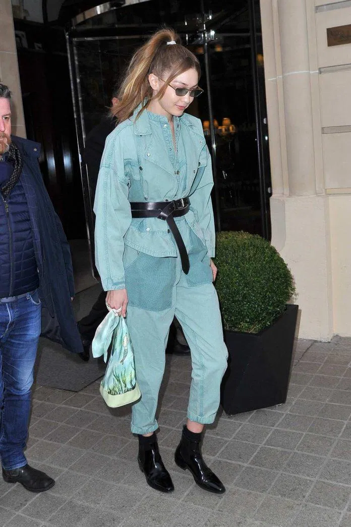 fashionista Gigi Hadid luôn xuất hiện vô cùng nổi bật và phong cách với những tông màu và điểm nhấn khác nhau. (nguồn ảnh: Internet) fashionista Gigi Hadid luôn xuất hiện vô cùng nổi bật và phong cách với những tông màu và điểm nhấn khác nhau. (nguồn ảnh: Internet)