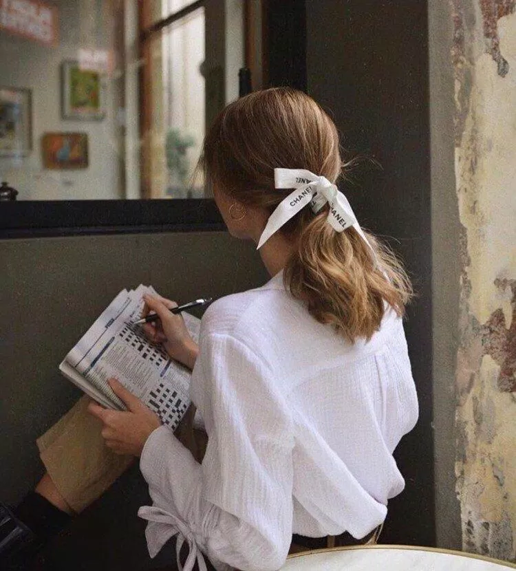Một sợi ruy băng khác được tái sử dụng đến từ Chanel (Nguồn: Internet) Một sợi ruy băng khác được tái sử dụng đến từ Chanel (Nguồn: Internet)