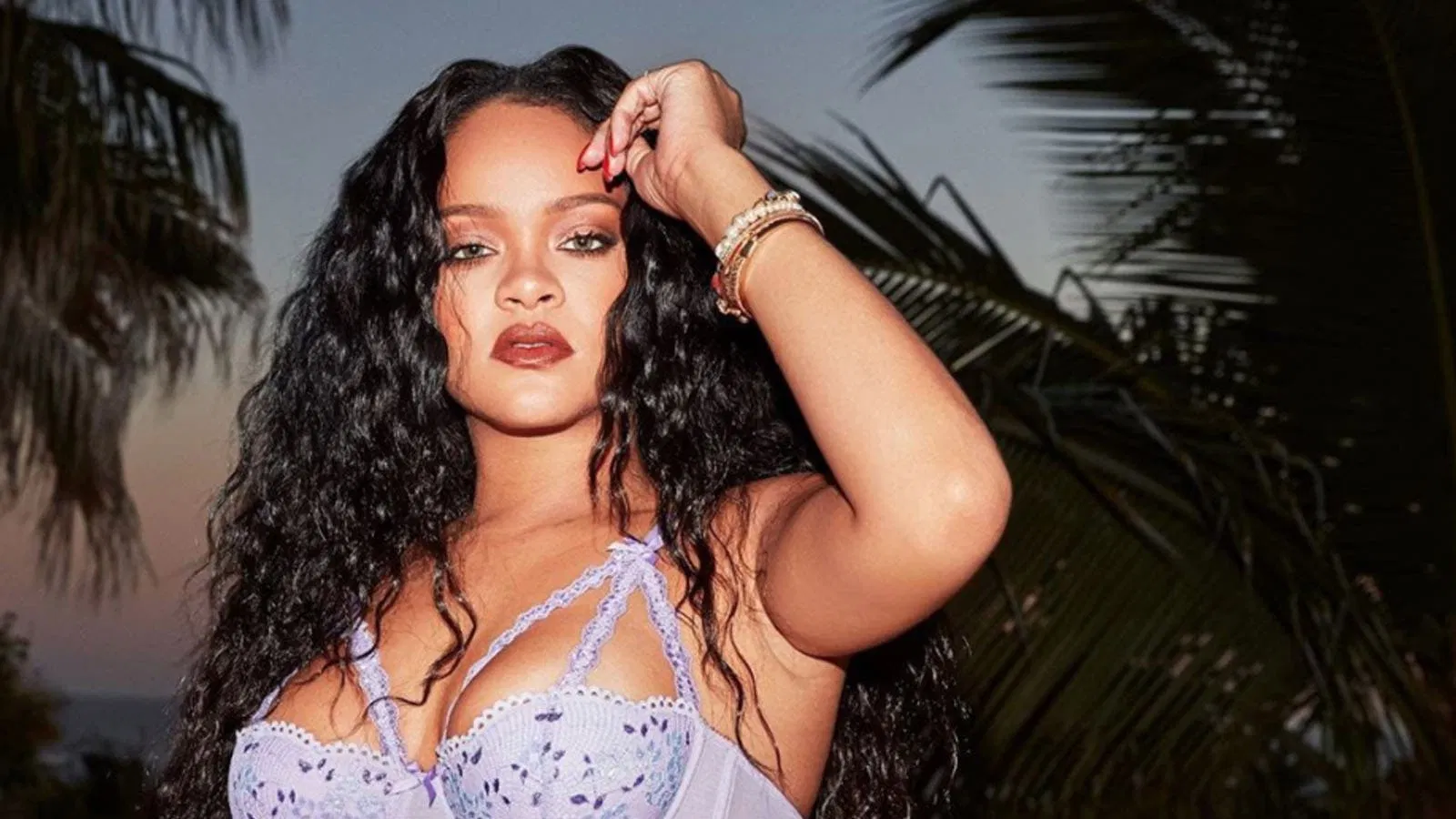 Rihanna (Ảnh: Internet)