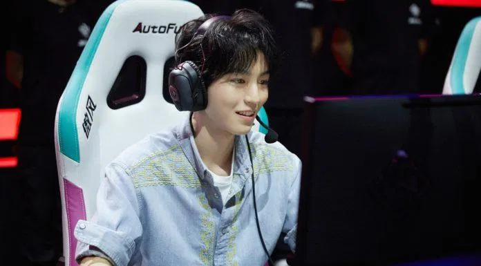 Nam thần esport và nụ cười thắng trận (Ảnh: Internet).