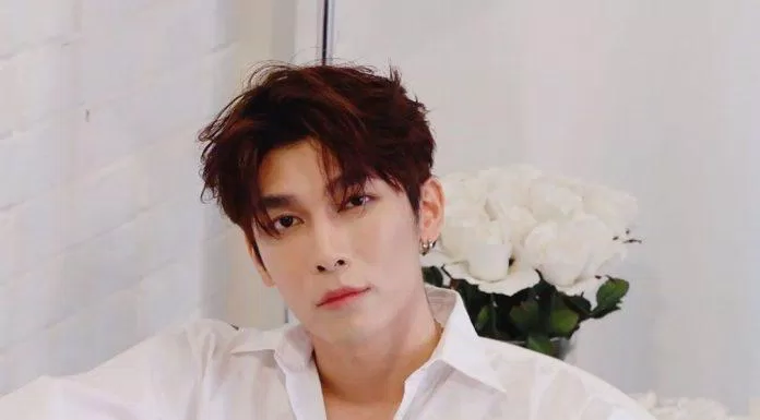 Không chỉ xuất thân từ gia đình giàu có, Mew Suppasit còn có trình độ học vấn rất đáng ngưỡng mộ (Nguồn: internet)