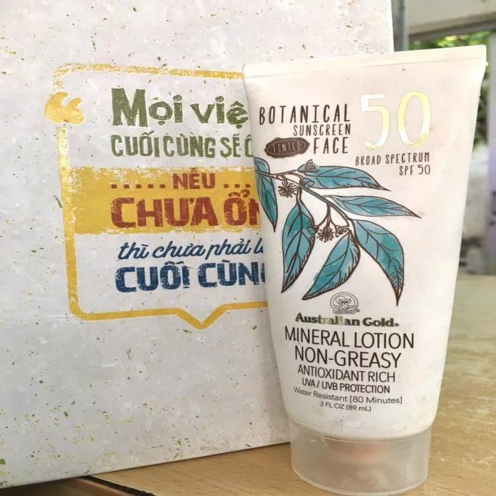 Kem chống nắng Australian Gold Botanical SPF 50