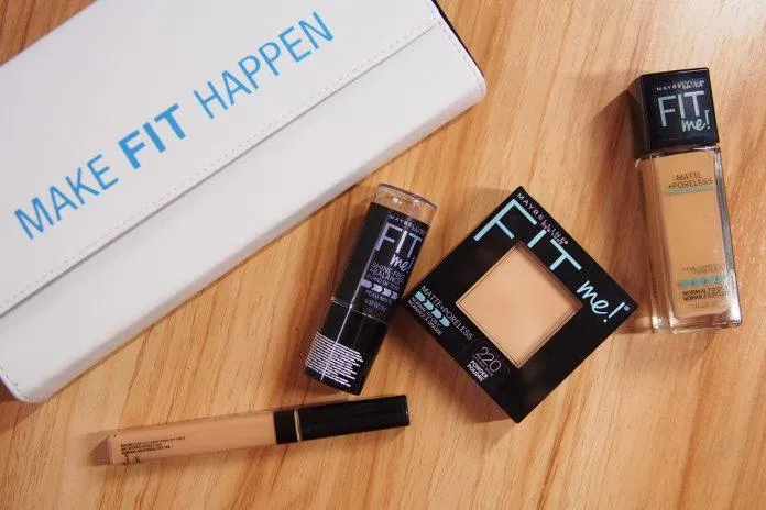 Review kem che khuyết điểm Maybelline Fit Me Concealer: che phủ hoàn hảo, cho bạn làn da không khuyết điểm che khuyết điểm che phủ hoàn hảo che phủ mụn che phủ quầng thâm mắt che phủ thâm mụn công dụng da khô kem che khuyết điểm kem che khuyết điểm bình dân kem che khuyết điểm Maybelline Kem che khuyết điểm Maybelline Fit Me Concealer làn da Maybelline Fit Me Concealer Maybelline New York quầng thâm mắt review mỹ phẩm sản phẩm sản phẩm drugstore thâm mụn thiết kế thông tin thương hiệu thương hiệu Maybelline trang điểm Việt Nam
