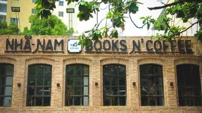 Nhã Nam Book N’ Coffee có không gian khá rộng (Nguồn: FB Nhã Nam Book N’ Coffee)