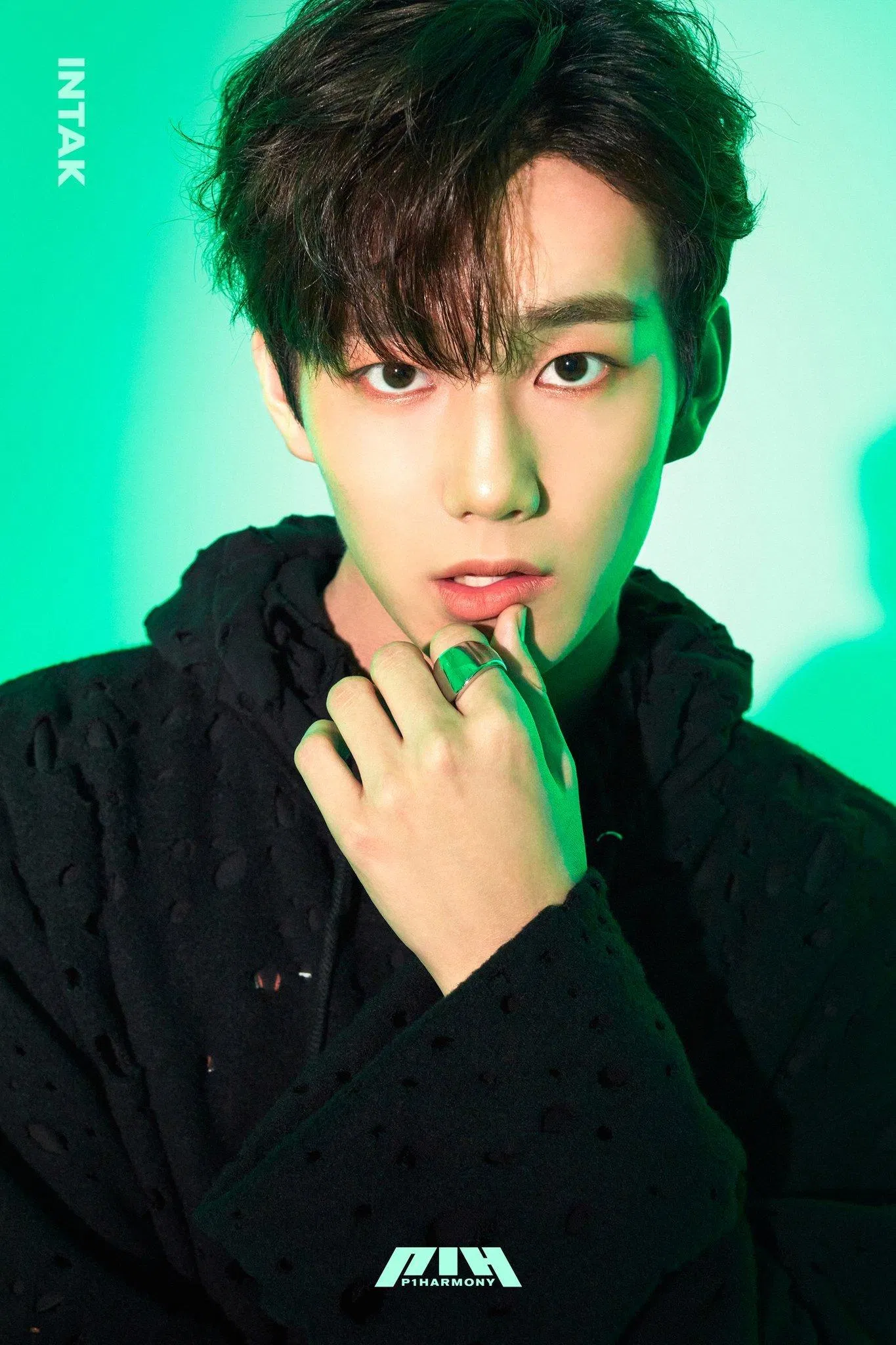 Thành viên Intak của nhóm nhạc nam P1Harmony. (Nguồn: Internet)