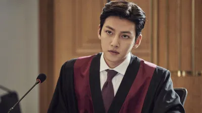 Vai công tố viên của Ji Chang Wook (Nguồn: Internet)