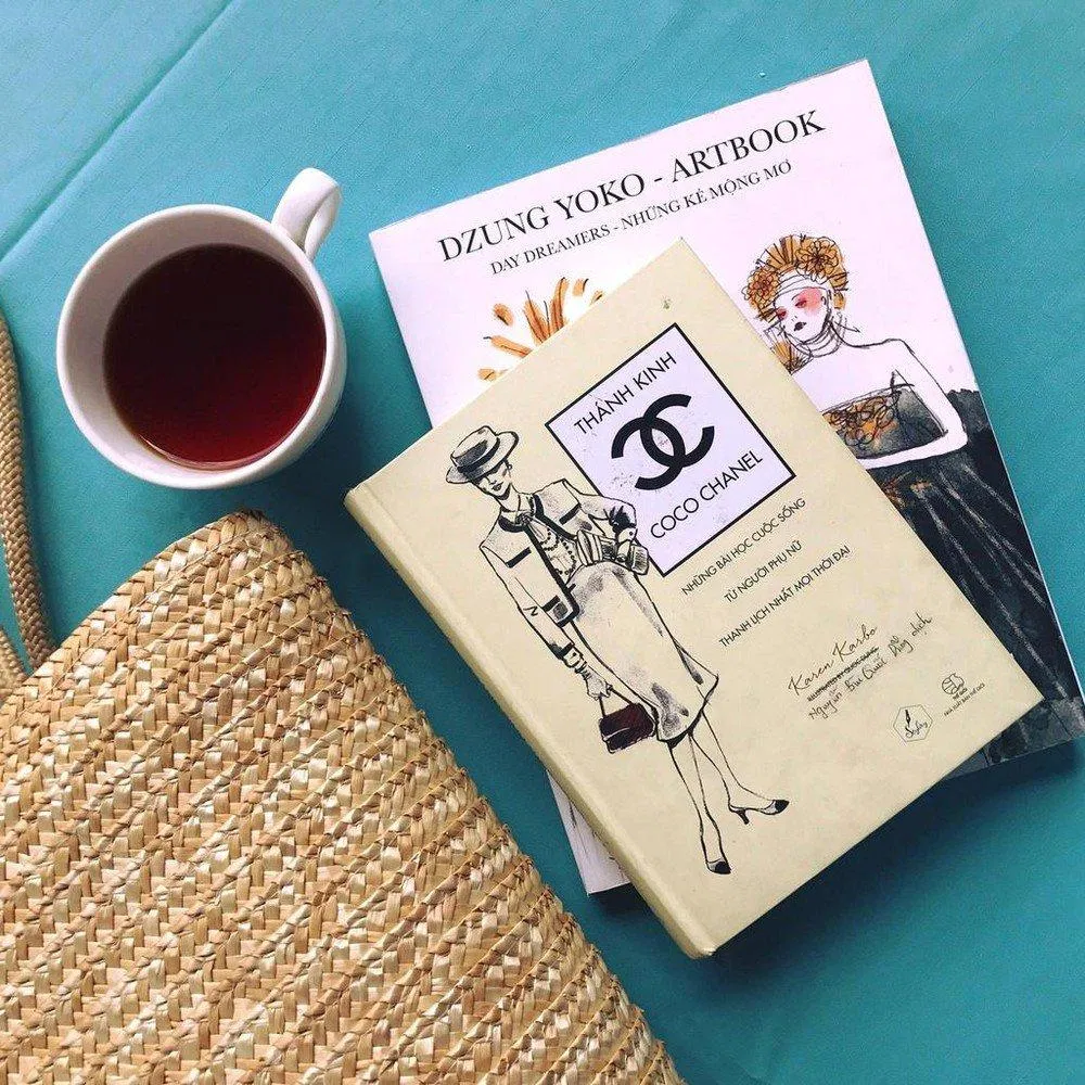 sách Thánh Kinh Theo Coco Chanel (Nguồn: internet)