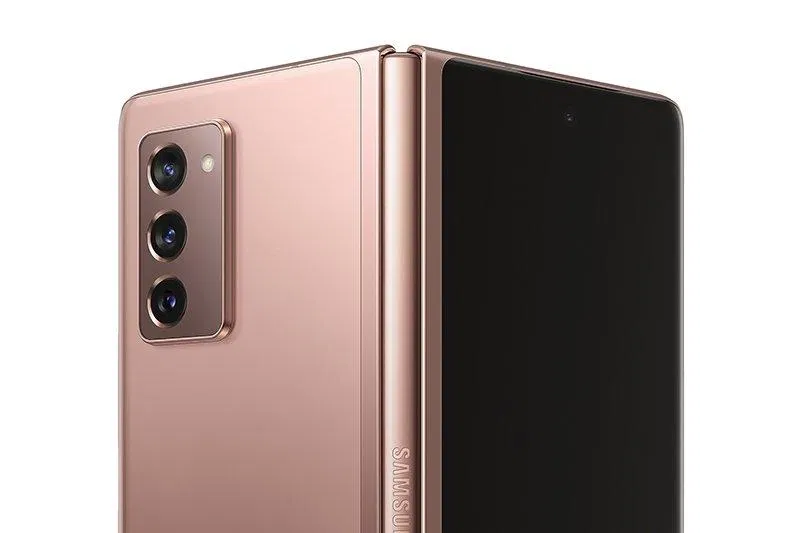 Samsung Galaxy Z Fold 2 có thiết kế vuông vức