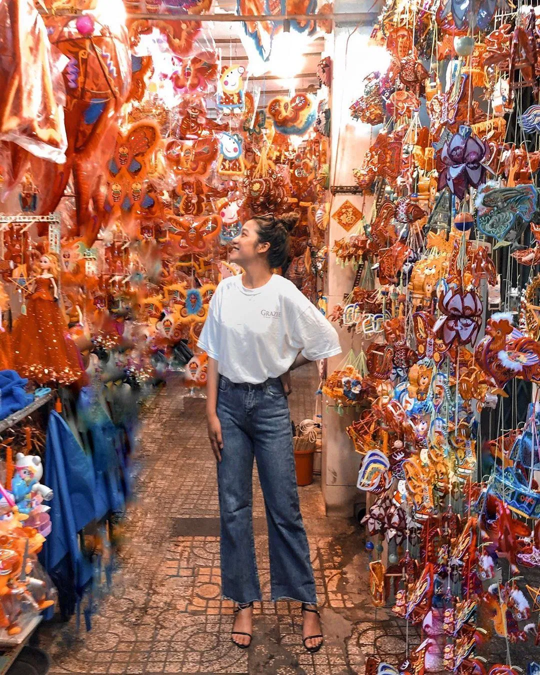 Phố lồng đèn Lương Nhữ Học tại phố người Hoa, Quận 5 (Nguồn: Internet) Phố lồng đèn Lương Nhữ Học tại phố người Hoa, Quận 5 (Nguồn: Internet)