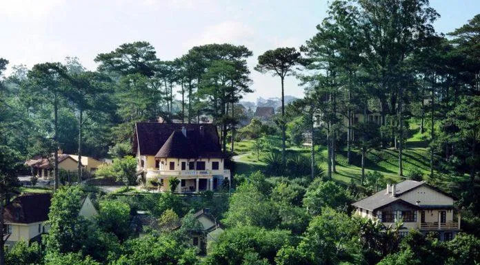 Đà Lạt nổi tiếng với phong cảnh thơ mộng cùng nhiều nơi nghỉ dưỡng sang trọng (ảnh: internet)
