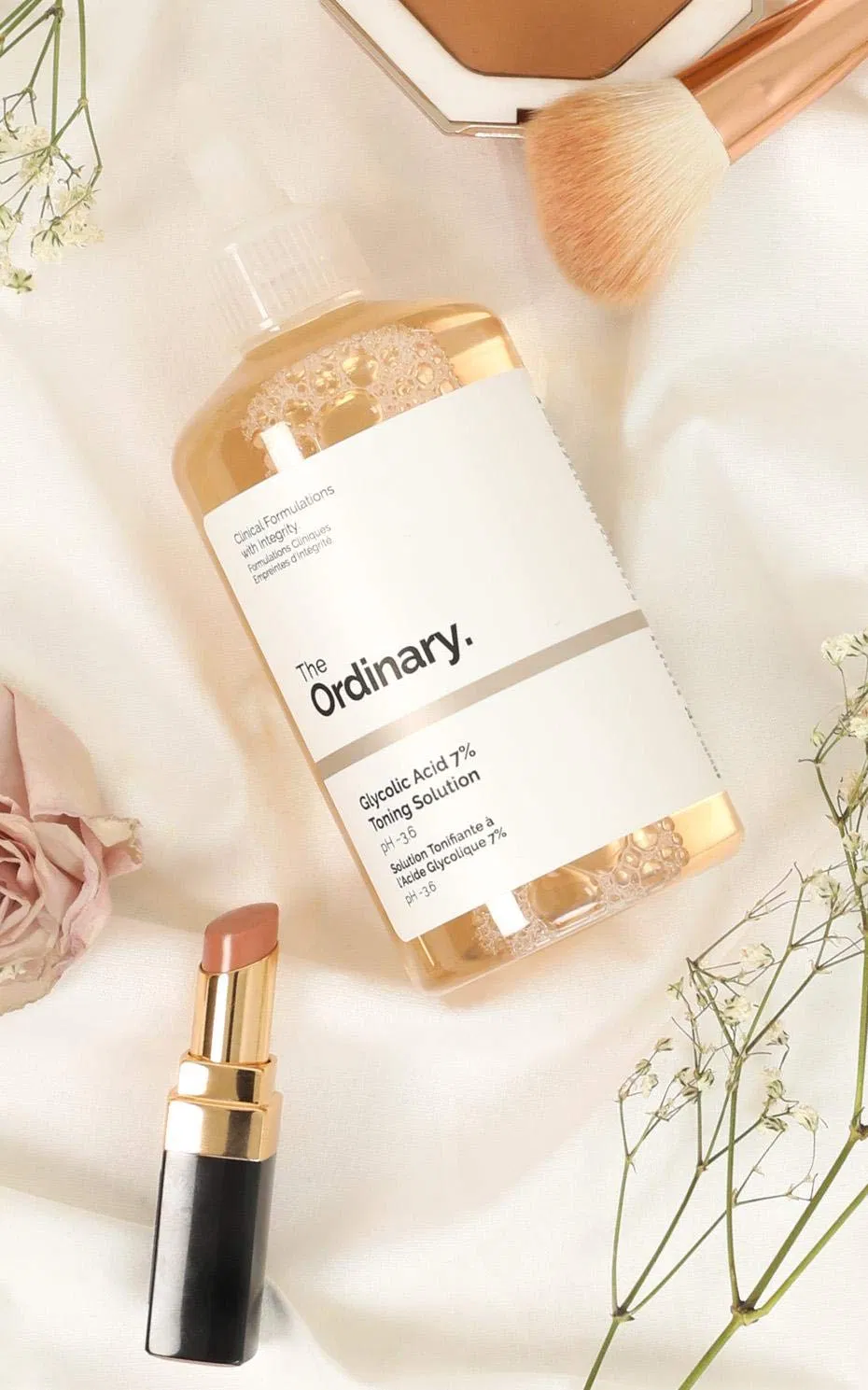 The Ordinary Glycolic Acid 7% Toning Solution có tác dụng tẩy tế bào chết trên bề mặt da (Nguồn: Internet).