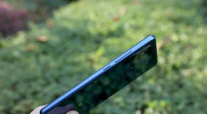 Nút điều khiển của Xiaomi Mi 8 SE
