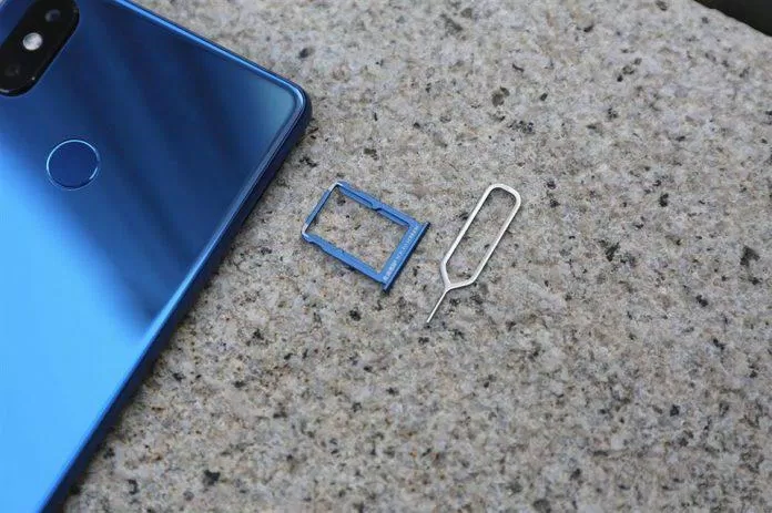 Khay sim của Xiaomi Mi 8 SE