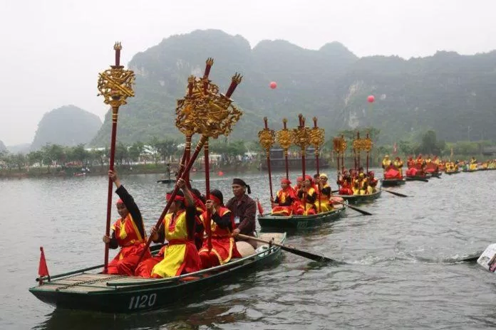 Lễ hội Tràng An (Lễ hội truyền thống thờ Đức Thánh Minh Đại Vương). (Nguồn: Internet)