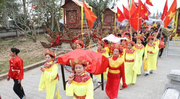 Lễ hội đền Thái Vi Ninh Bình. (Nguồn: Internet)