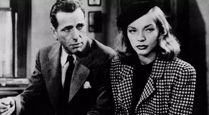 Thám tử Philip Marlowe (Humphrey Bogart) và Vivian Sternwood (Lauren Bacall) (ảnh: Internet) Thám tử Philip Marlowe (Humphrey Bogart) và Vivian Sternwood (Lauren Bacall) (ảnh: Internet)