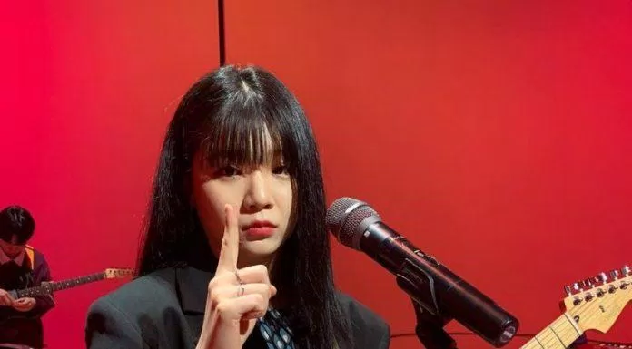 Điểm qua các nữ thần tượng là guitarist xinh đẹp nhất KPOP