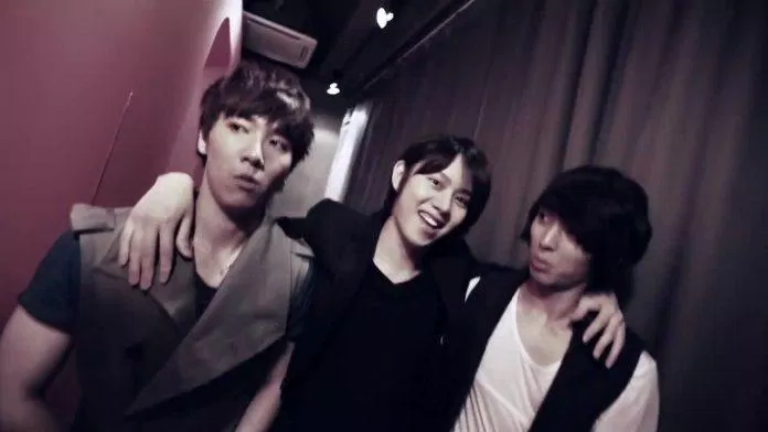 Kim Heechul trong ca khúc Close Ur Mouth mà anh ấy làm đạo diễn. (Nguồn: Internet).