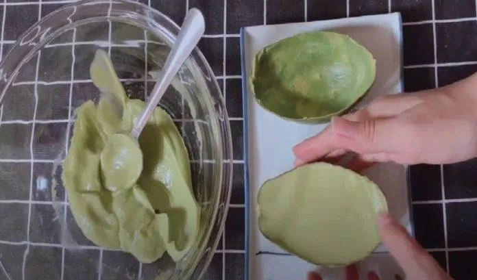 Cách làm bánh mousse hình quả bơ vừa ngon miệng vừa đẹp mắt bloganchoi