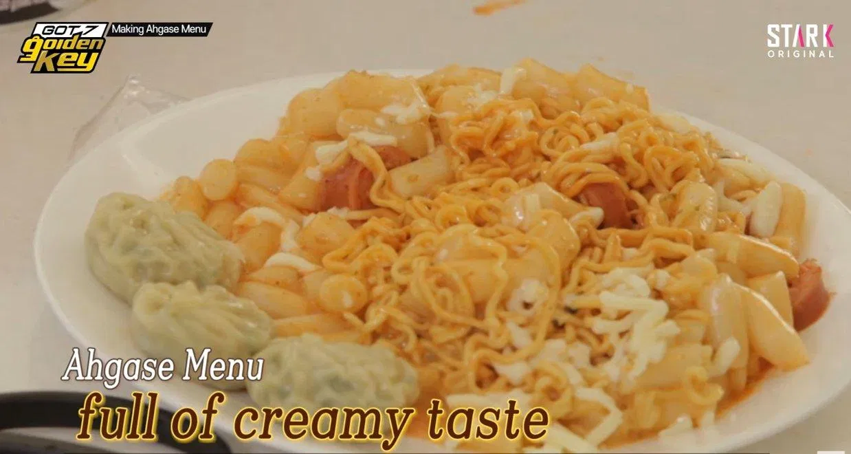 "Mark meal" là món ăn nhanh rất nổi tiếng của Mark (GOT7) (Nguồn: Internet).