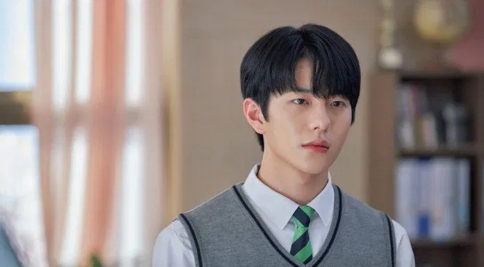 Choi Bo Min vào vai lớp trưởng - bạn thân Shi Ah (Nguồn: Internet)