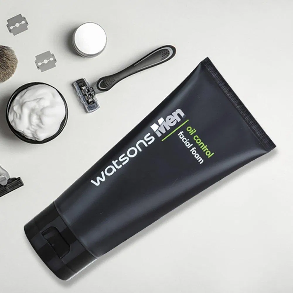 Sữa rửa mặt tạo bọt kiểm soát dầu Watsons Men Oil Control Facial Foam (Nguồn: Internet).
