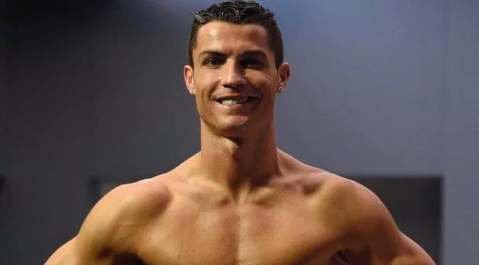 Cơ xô của Cristiano Ronaldo cũng thuộc hàng đáng mơ ước đối với mọi gymer (Ảnh: Internet).