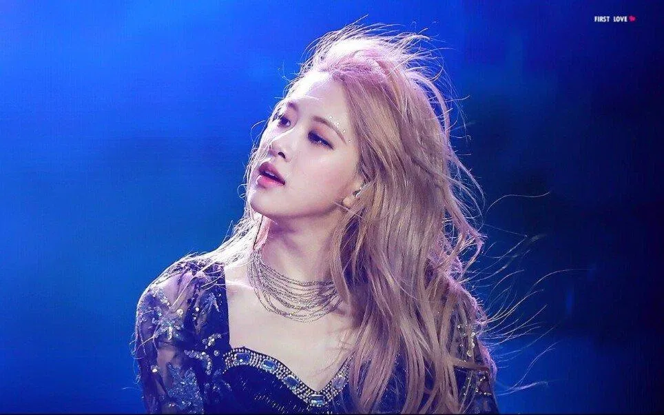 Rosé vẫn đang rất nỗ lực chuẩn bị cho solo của mình (Ảnh: Internet)