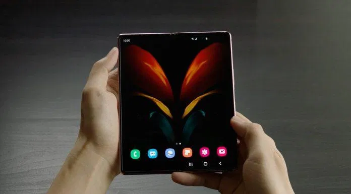 Màn hình của Samsung Galaxy Z Fold 2