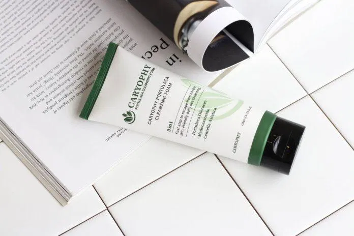 Sữa rửa mặt Caryophy Portulaca Cleansing Foam (Nguồn: Internet).