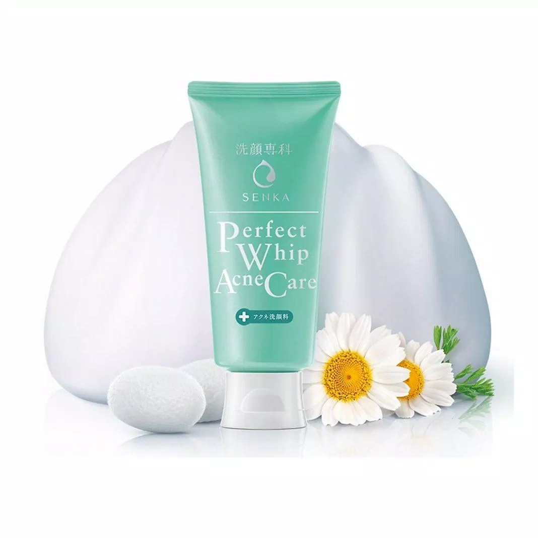 Senka Perfect Whip Acne Care có khả năng tạo bọt rất tốt, cho lớp bọt mịn như mông êm ái. (nguồn: Internet)