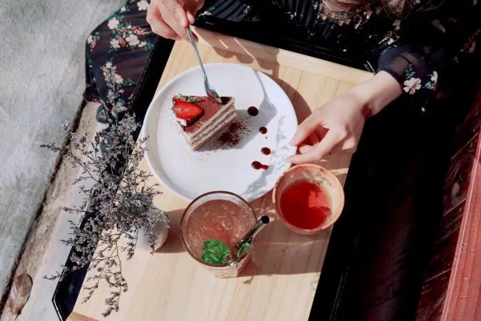 Bánh, trà, cà phê tại đây rất chất lượng (Nguồn: Facebook The Station View Coffee)